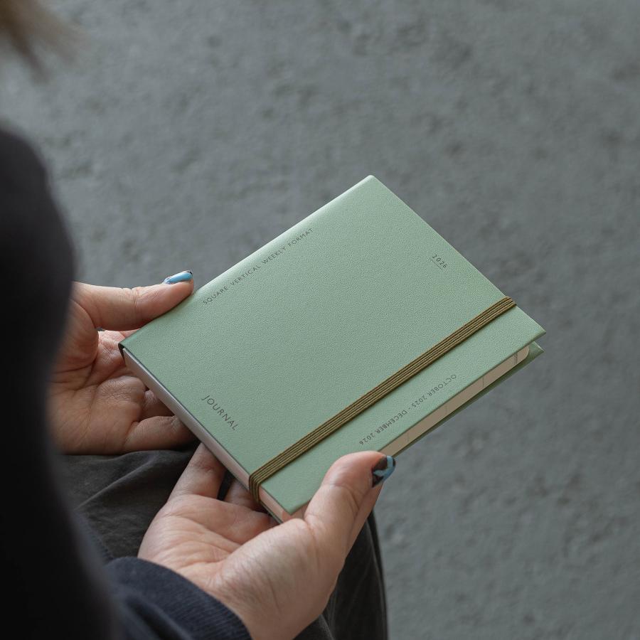 ハイタイド 手帳 2026 / ケイティー［直営店限定］/ スクエア 週間バーチカル / 2025年10月始まり / ウィークリースケジュール帳 | HIGHTIDE DIARY | 18