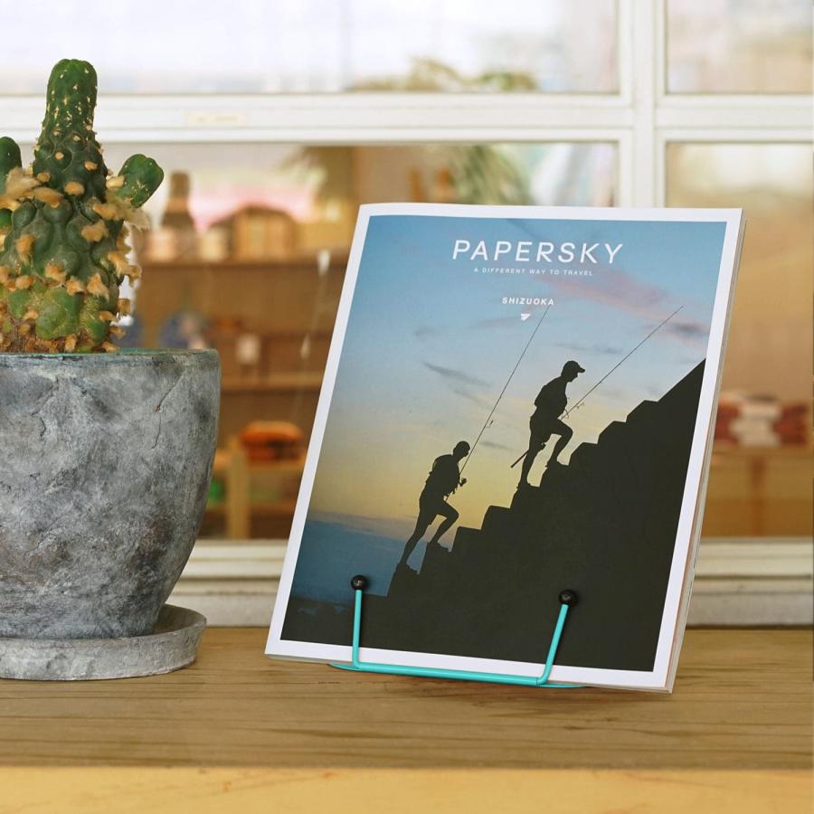 ブックスタンド メタルブックレスト 本立て レシピスタンド 離乳食 卓上 書見台 ブックホルダー ブックストッパー 譜面台 教科書 コンパクト 折り畳み キッチン | HIGHTIDE | 24