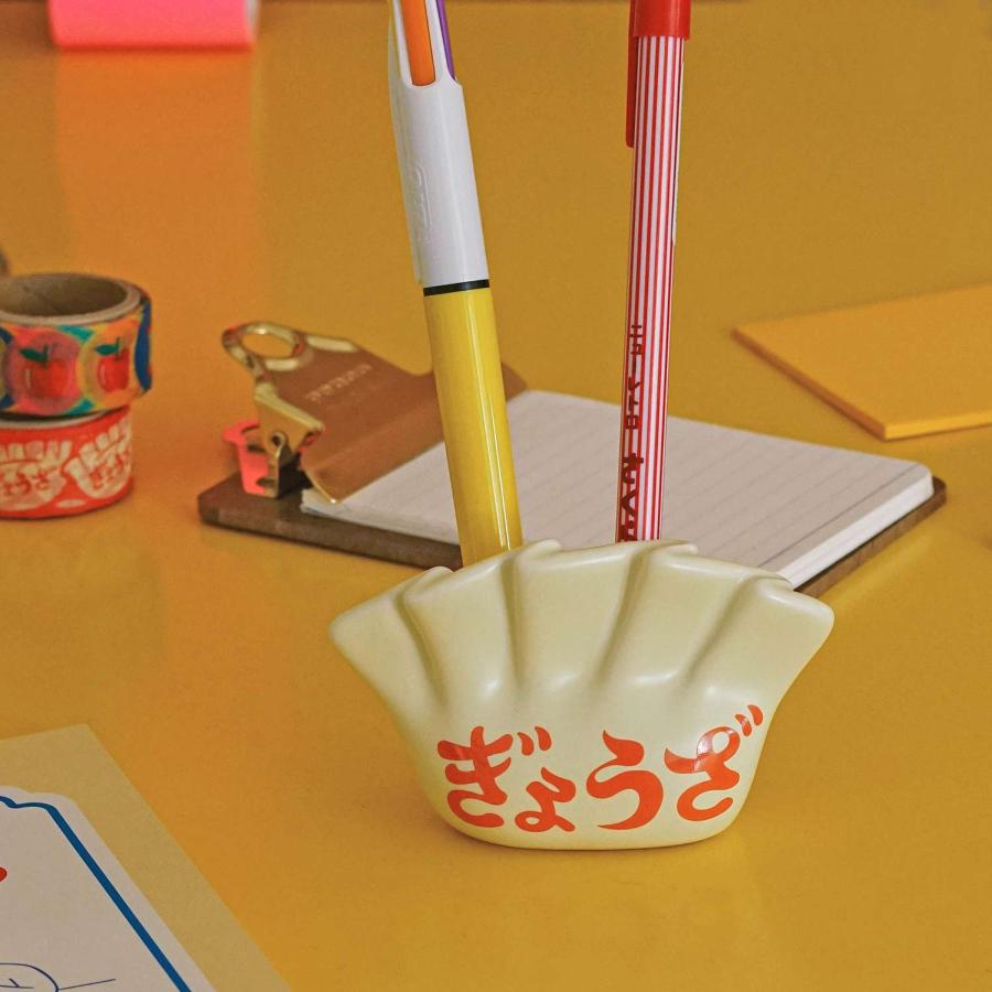 小学館 - ペンスタンドラ ラポルタ︎®︎スマタテペン – セキセイ株式会社
