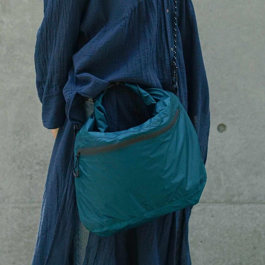 ドライバッグL nahe ネーエ 2WAY 10L スタッフバッグ ストラップ ショルダー 防水バッグ 収納 衣類 エコバッグ ダイビング プール 海水浴 スイミング 釣り | nahe | 20