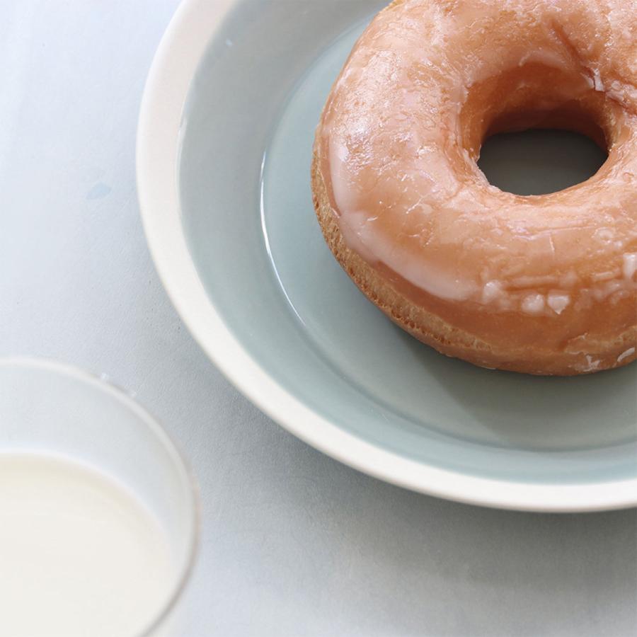 イイホシユミコ yumiko iihoshi porcelain × 木村硝子店 dishes plate 180 くすみカラー 皿 食器 陶器 プレート 丸 ギフト 引っ越し 引越し レンジ可 食洗機可 | 木村硝子店(日用品) | 17