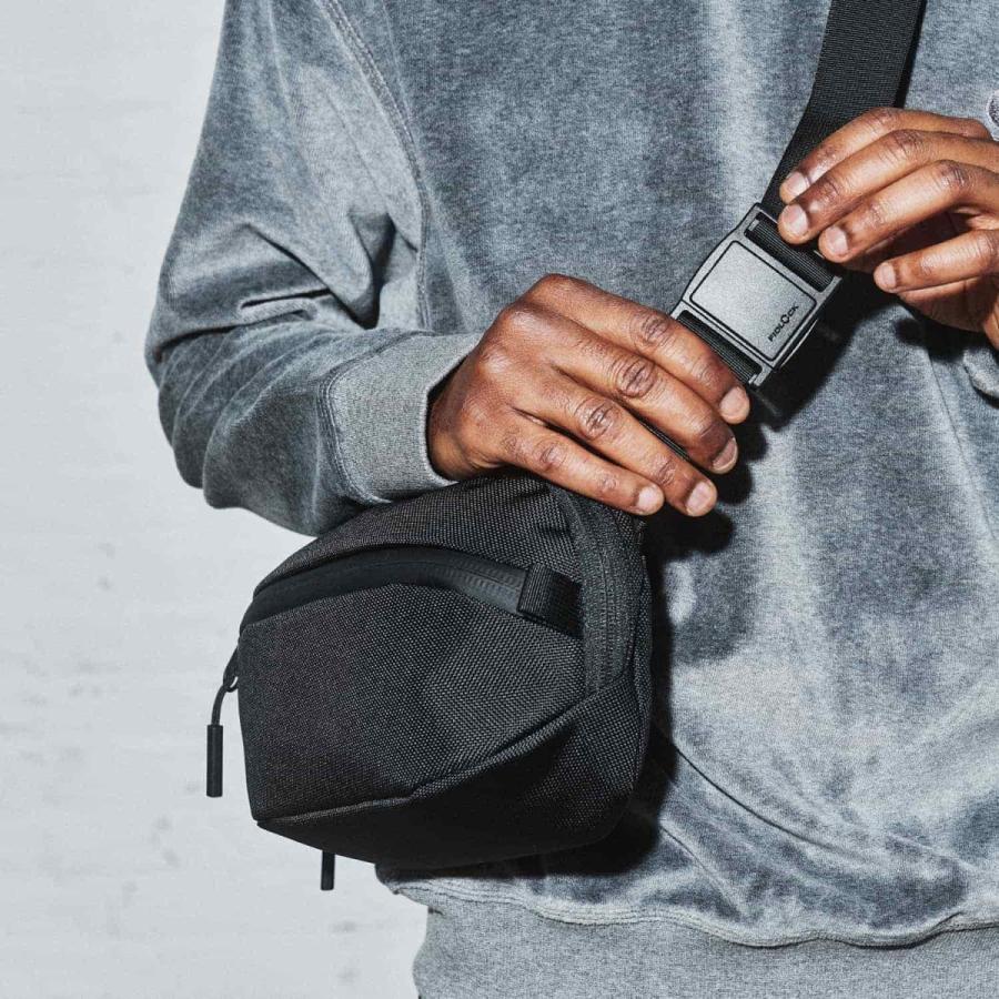 Aer（エアー） DAY SLING 3 デイスリング 3 ウエストバッグ 3L 軽量