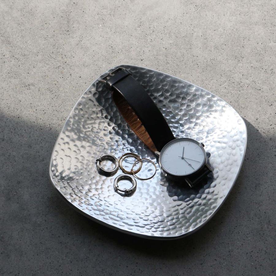 アルミニウムトレイ 83533 アルミ トレイ アクセサリー トレイ キャッシュトレイ 鍵置き 玄関 トレー インテリア | DETAIL