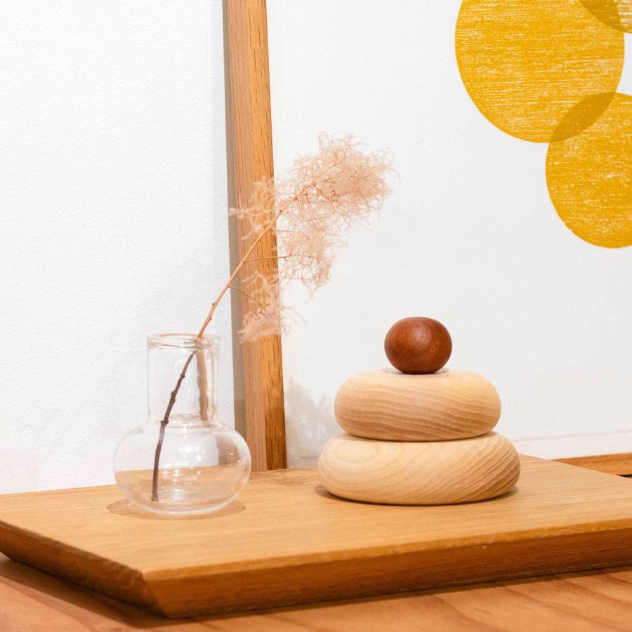 kochi 木製カガミモチ 鏡餅 木製 木製鏡餅 木の鏡餅 お正月 正月飾り ウッド 天然木 床の間飾り 卓上 置物 飛騨 木工家 オブジェ お飾り インテリア 玄関飾り | 
