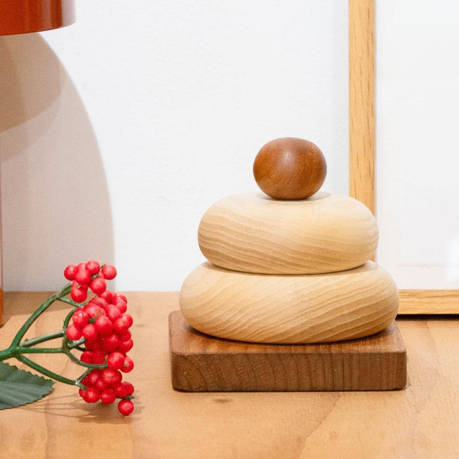 kochi 木製カガミモチ 鏡餅 木製 木製鏡餅 木の鏡餅 お正月 正月飾り ウッド 天然木 床の間飾り 卓上 置物 飛騨 木工家 オブジェ お飾り インテリア 玄関飾り |  | 15