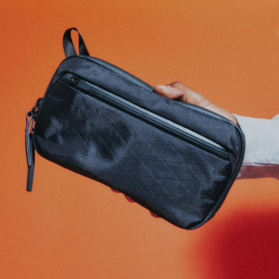 ガジェットポーチ Aer エアー Slim Pouch 2 X-PAC スリムポーチ2 エックスパック トラベル ポーチ メンズ ブラック 旅行 ケーブル収納 小さい 仕分け ポケット | Aer | 11