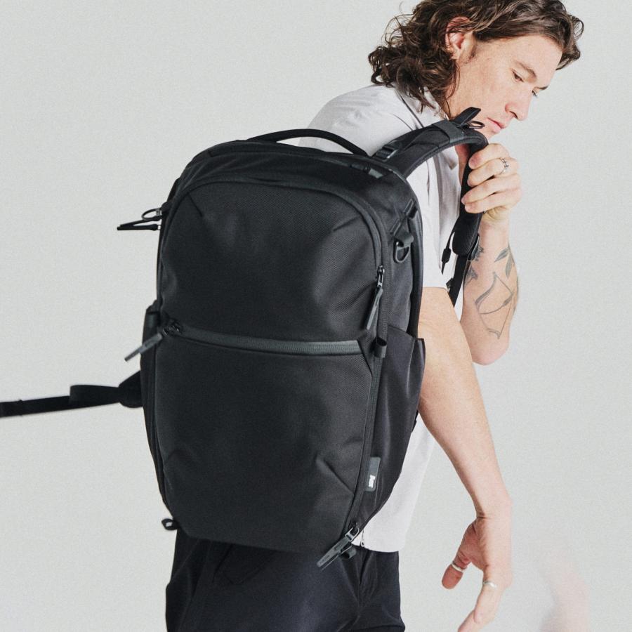 バックパック / Aer エアー Travel Pack 4 35L トラベルパック 4 35L / デイパック リュック ビジネスバッグ かばん 機内バッグ 大容量 ビジネス | Aer