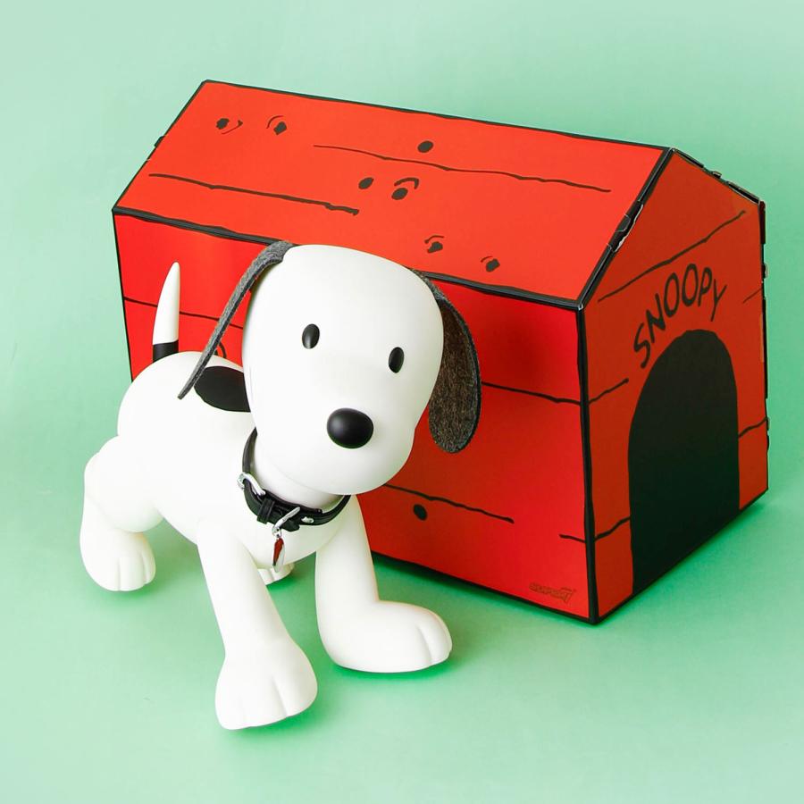 Super7 Peanuts SuperSize - Snoopy Newsprint Grayscale Super7 Peanuts SuperSize - Snoopy Newsprint Grayscale