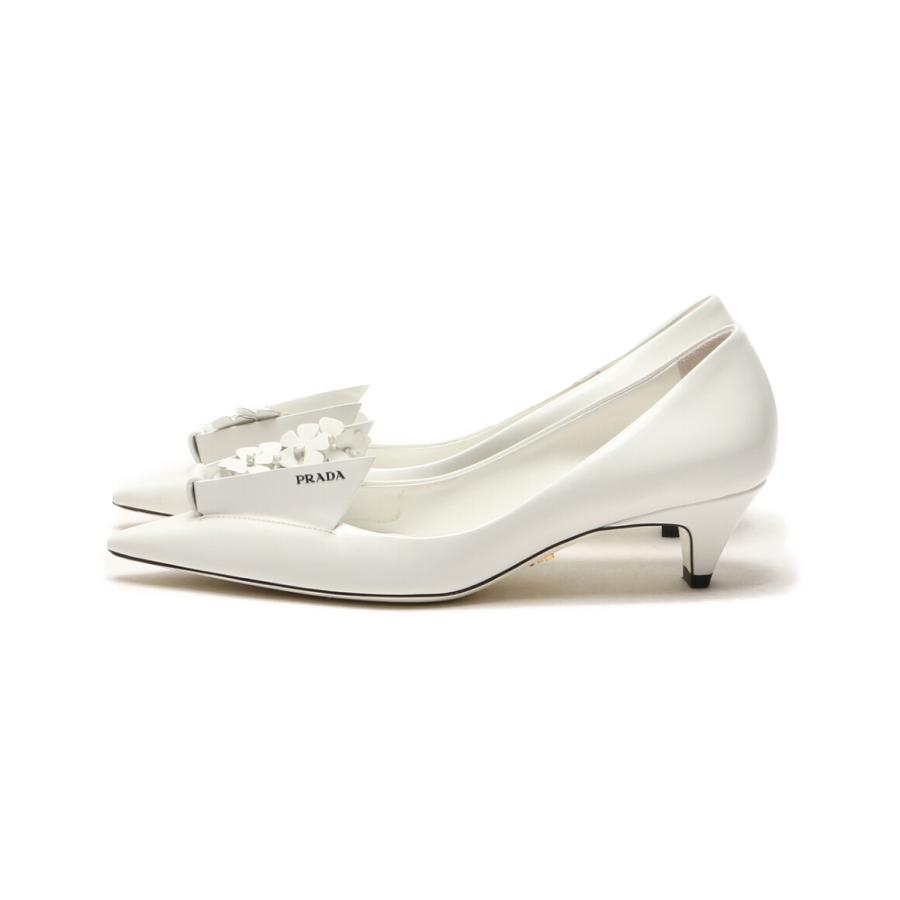 プラダ フラワーディテールパンプス 23aw レディース SIZE 35 プラダ フラワーディテールパンプス 23aw レディース SIZE 35