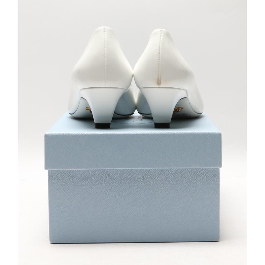 プラダ フラワーディテールパンプス 23aw レディース SIZE 35 プラダ フラワーディテールパンプス 23aw レディース SIZE 35