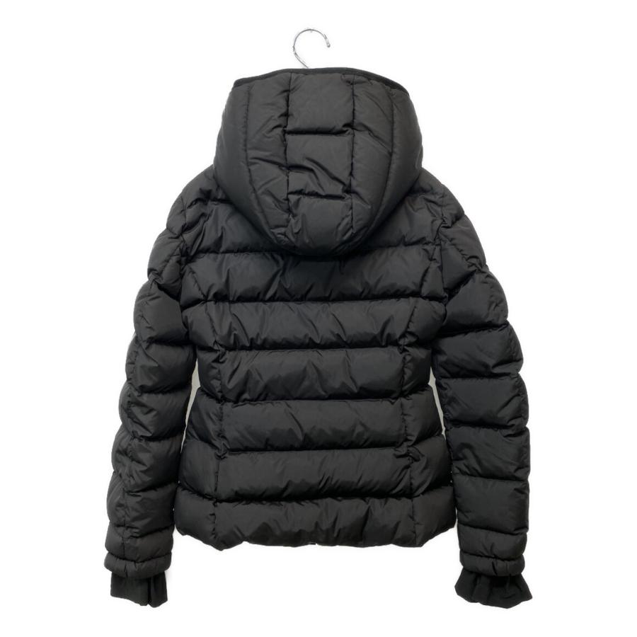 MONCLER（モンクレール） ダウンジャケット ブラック BETULA ショート