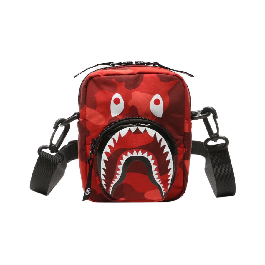 アベイシングエイプ ショルダーバッグ COLOR CAMO SHARK MINI BAG