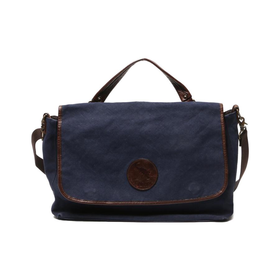 美品！　PAPAS＋ パパス プラス オールレザー ショルダーバッグ サコッシュ 美品！ PAPAS＋ パパス プラス オールレザー ショルダーバッグ