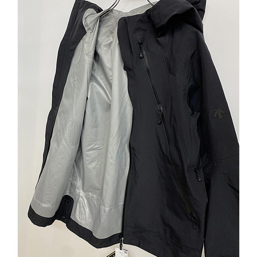 DESCENTE デサント　オルテライン　allterrainナイロンジャケット デサントの“最軽量”防水ジャケットでゲリラ豪雨にも勝つ」快適さを極限