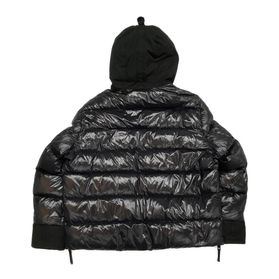 バーバリー ダウンジャケット Nylon Oversized Hooded Puffer バーバリー ダウンジャケット Nylon Oversized Hooded Puffer