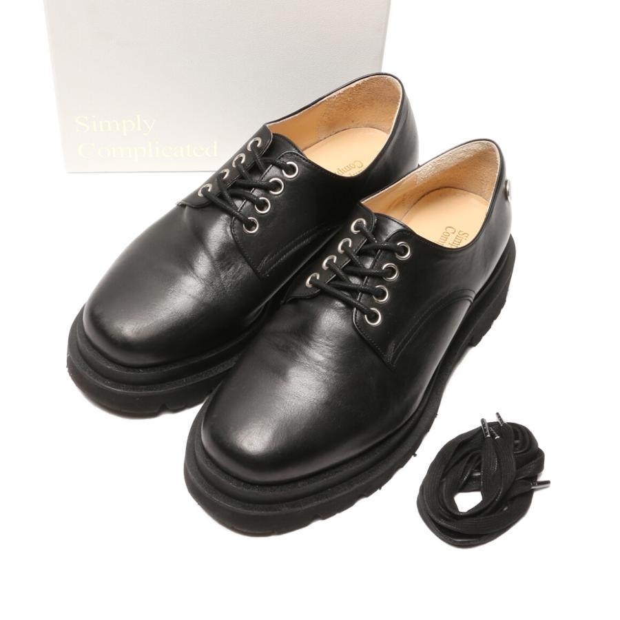 シンプリーコンプリケイテッド ポストマンシューズ lug derby v2