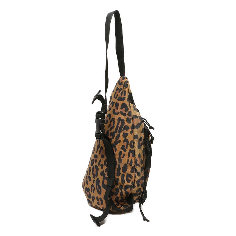 シュプリーム　レオパード　ボディバッグ シュプリーム ボディバッグ Leopard Sling Bag メンズ Supreme 中古