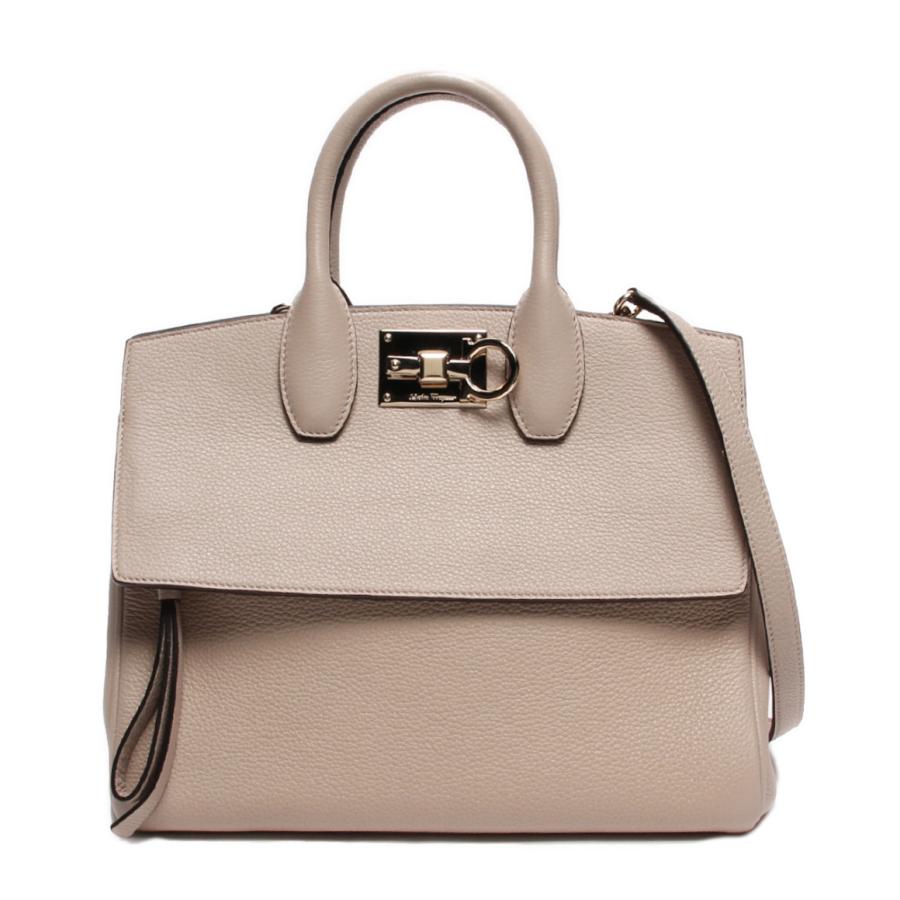 美品 サルバトーレフェラガモ 2wayレザーハンドバッグ STUDIO BAG 