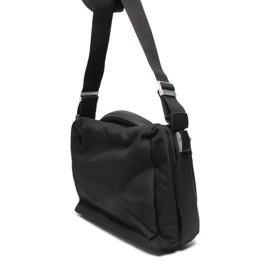 MANDARINA DUCK 美品 マンダリナダック ショルダーバッグ メンズ MANDARINA DUCK 美品 マンダリナダック ショルダーバッグ メンズ