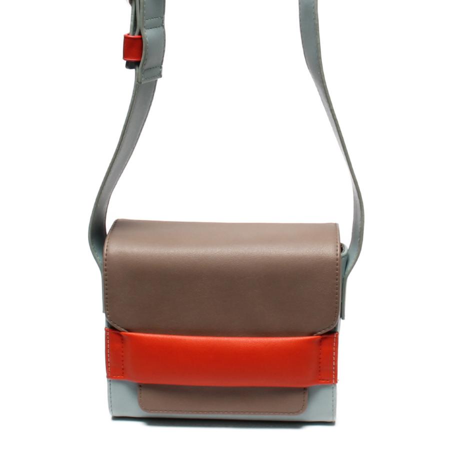 美品 アーバンリサーチ ショルダーバッグ レディース URBAN RESEARCH