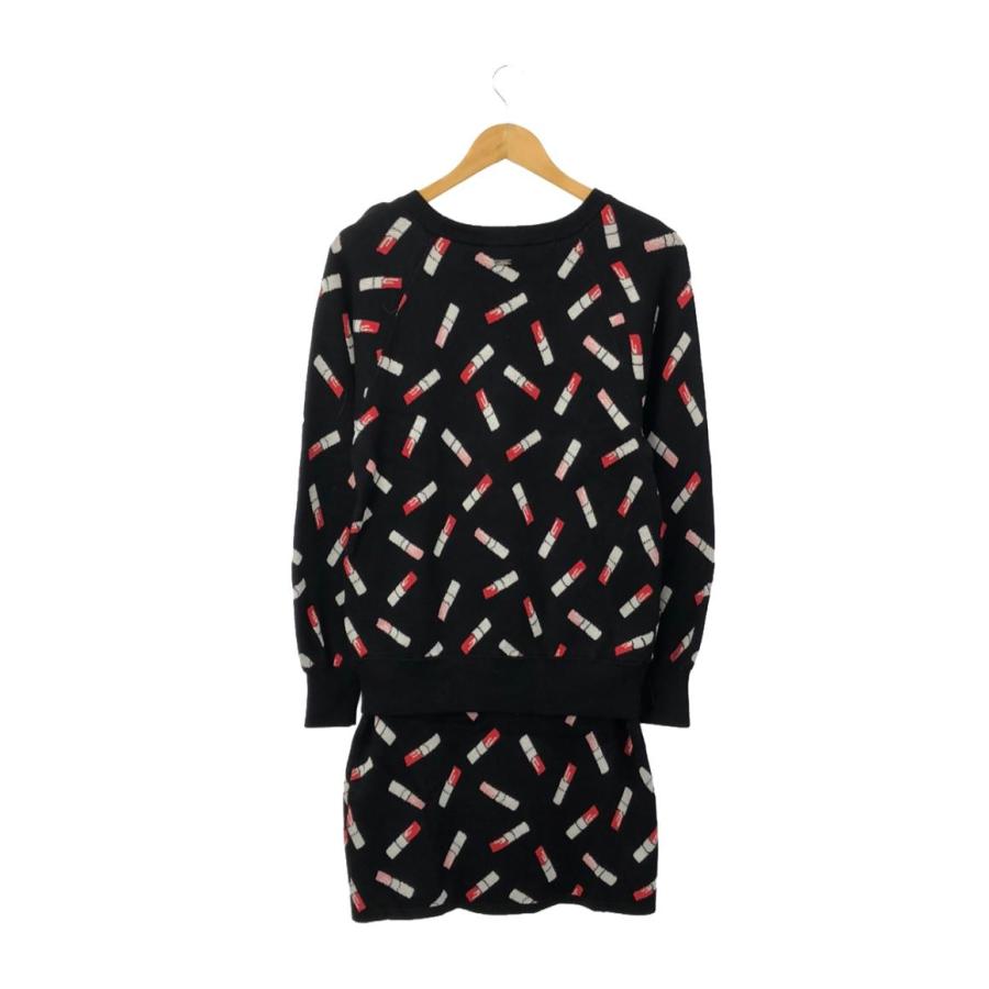 アルマーニエクスチェンジ リップ柄ニットセットアップ レディース