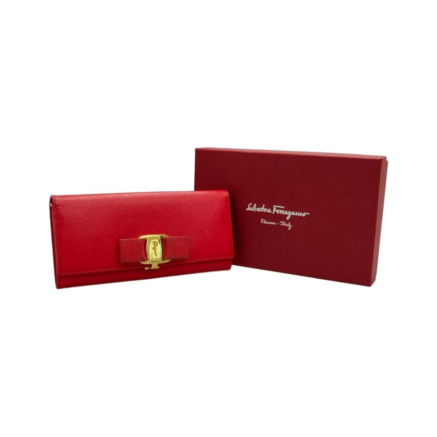 サルヴァトーレフェラガモ 二つ折り財布 ヴァラ レディース