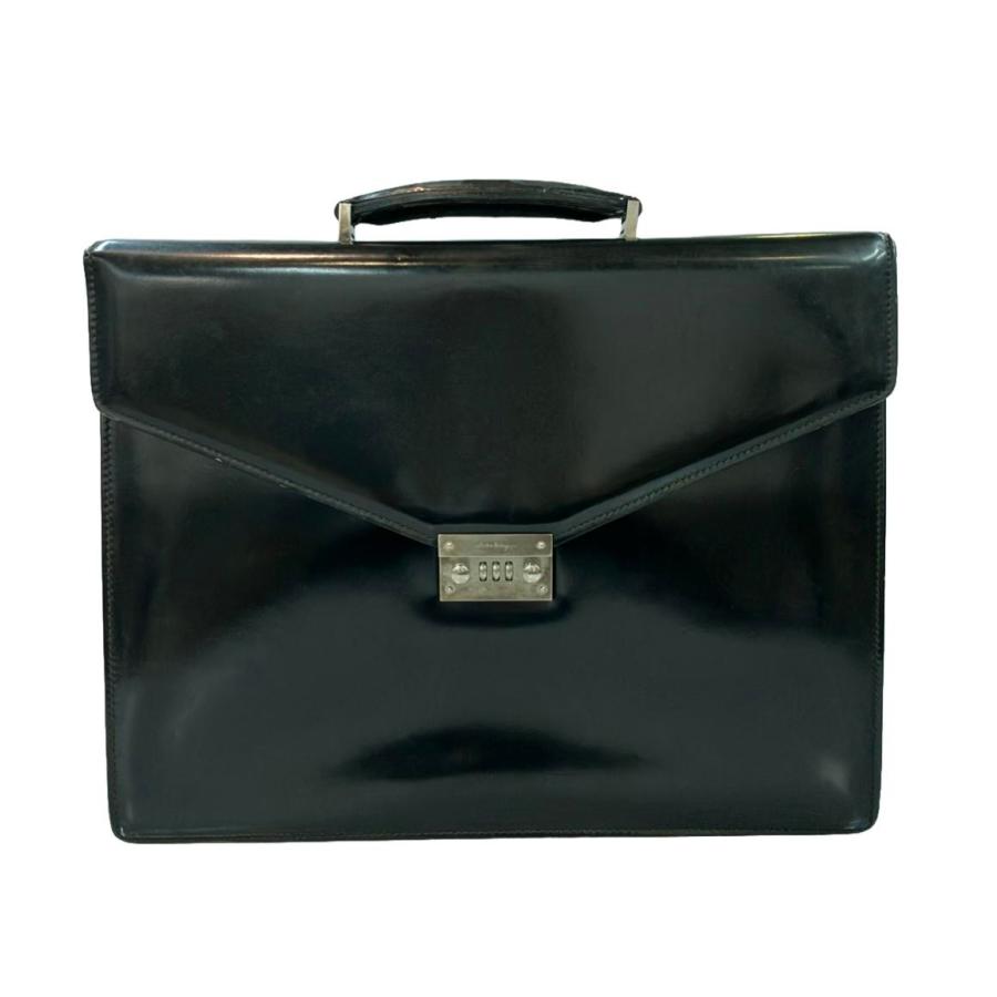 サルバトーレフェラガモ ブリーフケース 定価231,000円 新品未使用