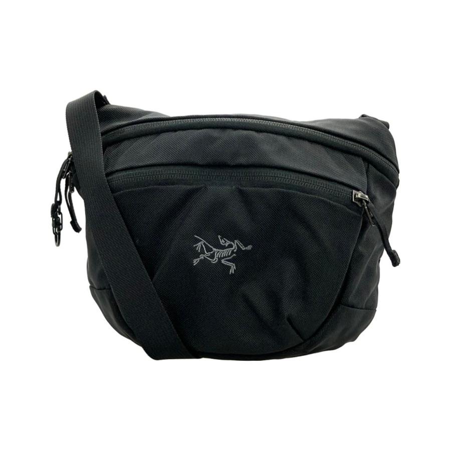 新品未使用 アークテリクス ボディバッグ 斜め掛け ロゴ アイボリー メンズ 新品未使用 アークテリクス ボディバッグ 斜め掛け ロゴ アイボリー