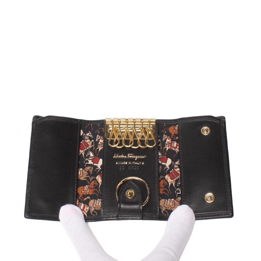 Salvatore Ferragamo  6連 キーケース ガンチーニ FERRAGAMO - FERRAGAMO キーケース 6連 ガンチーニの通販 by