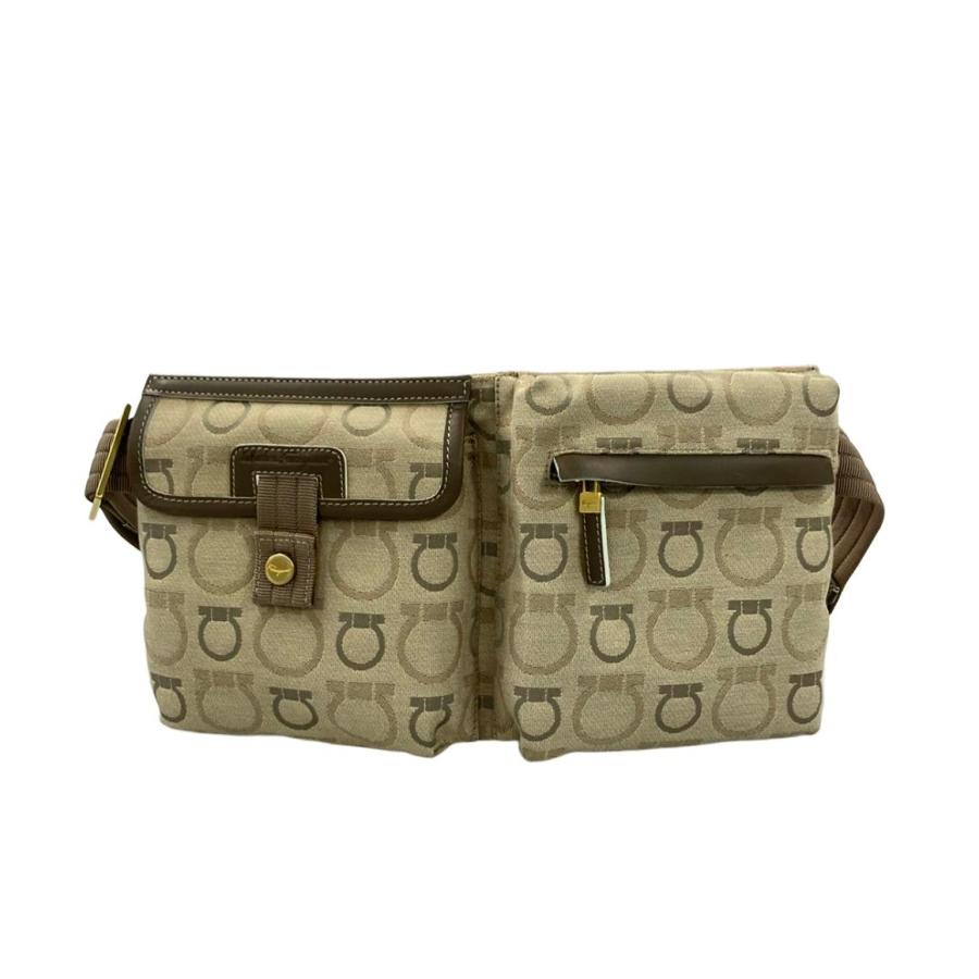 Salvatore Ferragamo ボディバッグ 軽量バッグ ガンチーニ サルヴァトーレフェラガモ ボディバッグ ガンチーニ レディース