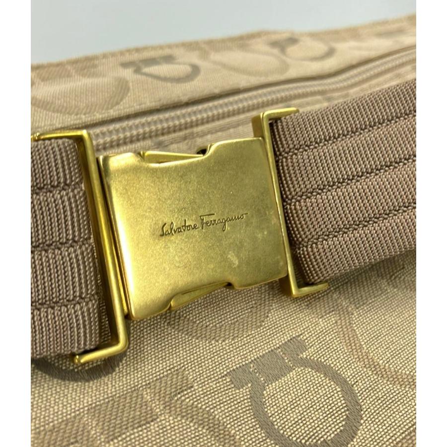Salvatore Ferragamo ボディバッグ 軽量バッグ ガンチーニ FERRAGAMO（フェラガモ） サルヴァトーレフェラガモ バッグ メンズ