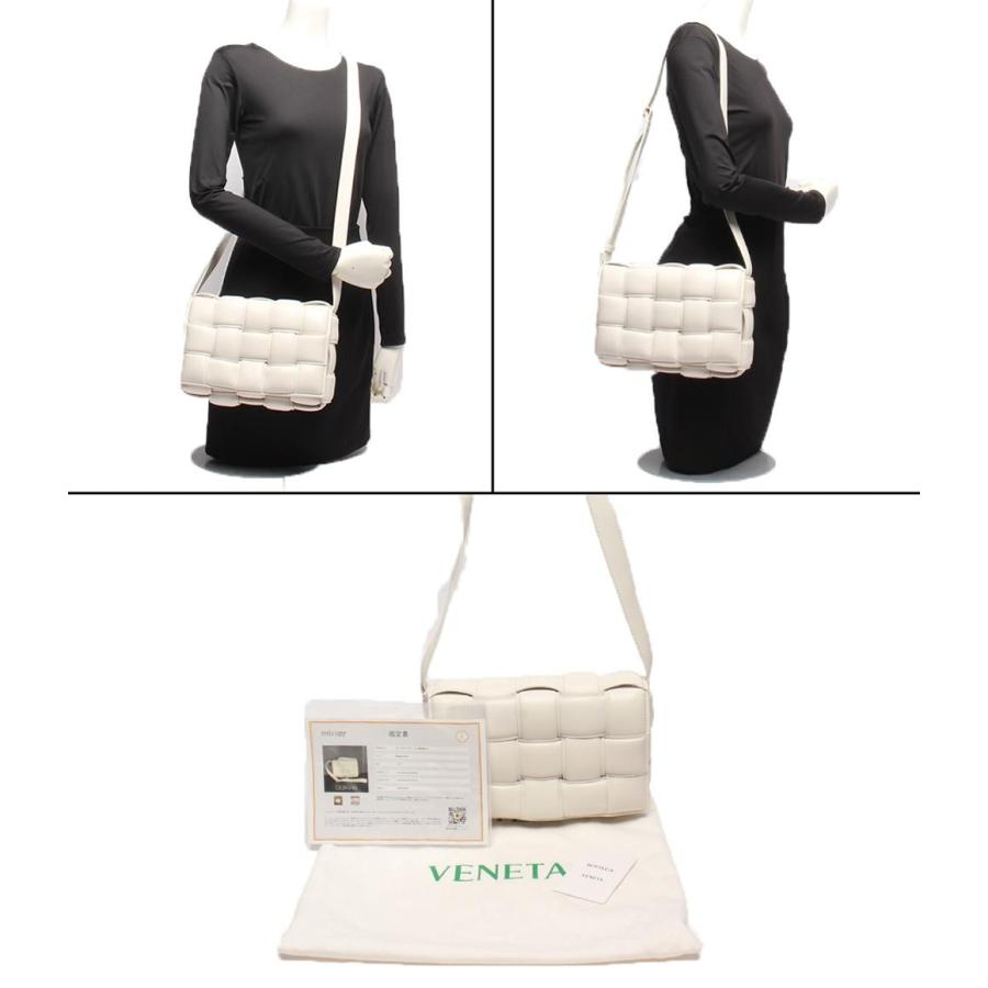 ボッテガヴェネタ　スモール パデッド カセット ショルダーバッグ あんしん鑑定済 BOTTEGA VENETA ボッテガヴェネタ ショルダーバッグ パデッド カセット
