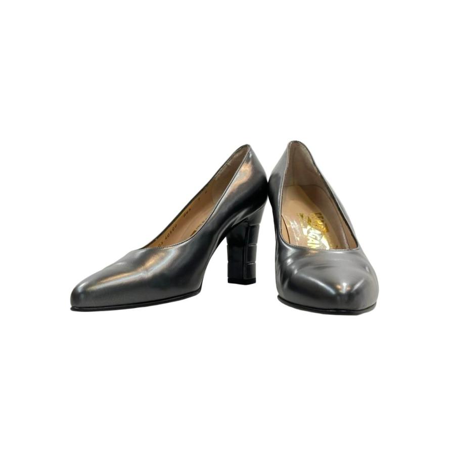 極美品　Salvatore Ferragamo レザー パンプス 23.5 茶 Salvatore Ferragamo パンプス 茶色 約23.5cm - メルカリ