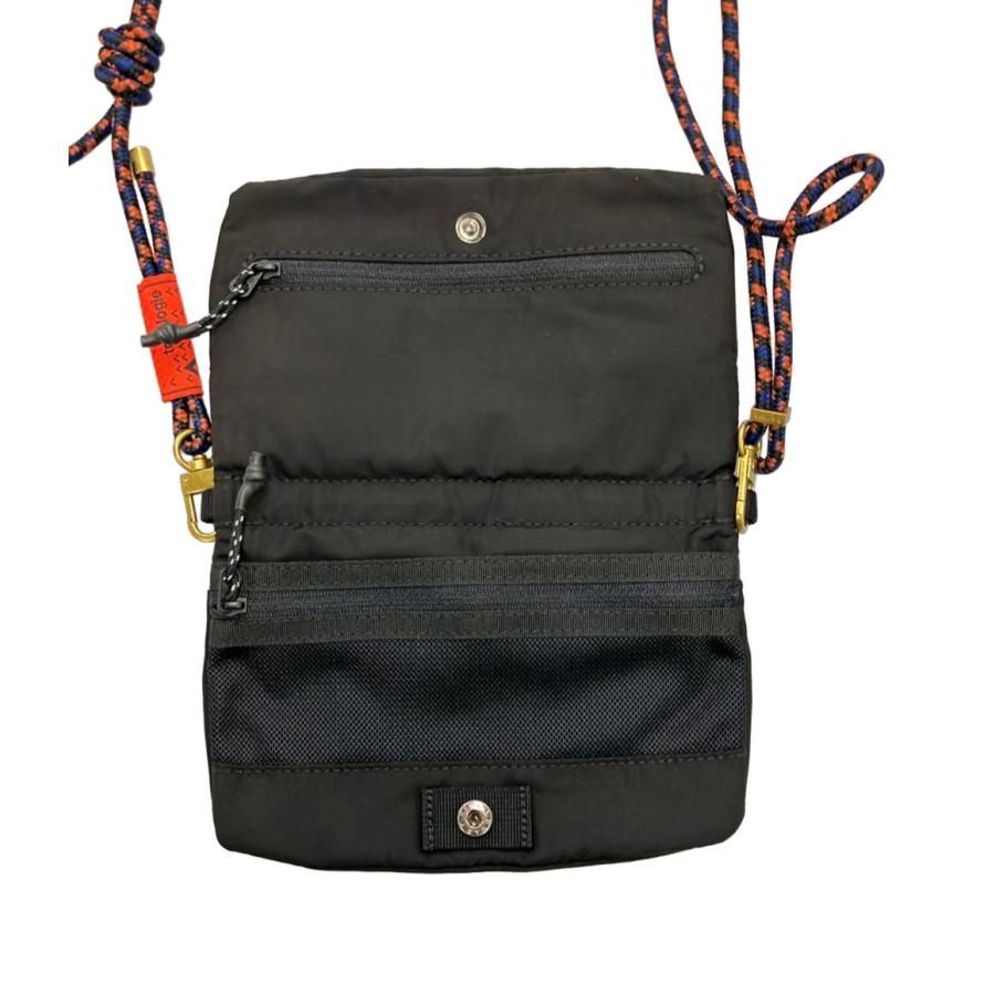 美品 トポロジー ショルダーバッグ フォンサコッシュ 斜め掛け メンズ 