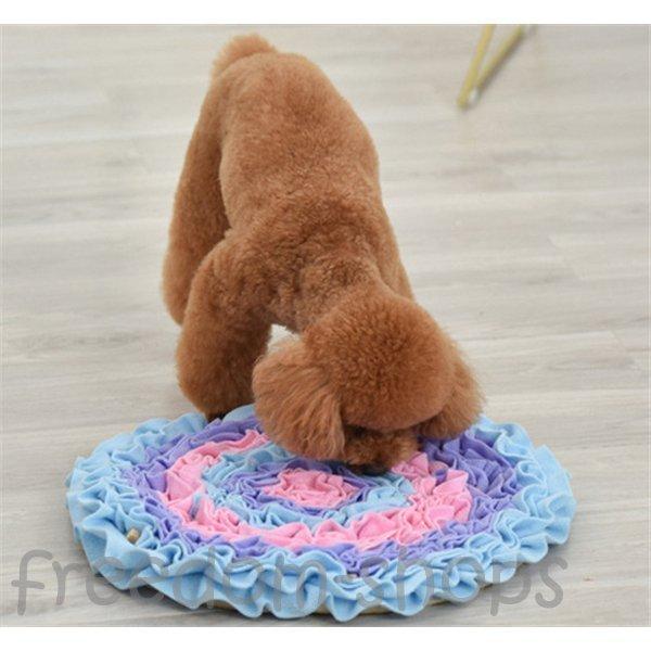 最大69 Offクーポン 犬おもちゃ 猫 おもちゃ ペット用おもちゃ ストレス解消 訓練毛布ノーズワークマット 噛むおもちゃ 餌入れ 遊んで食べでマット 嗅覚訓練 犬噛む ネコ 45cm Tsujide Co Jp