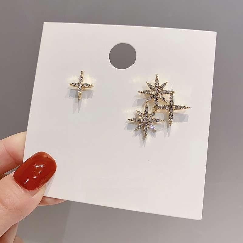 送料無料 アシンメトリー スター ピアス 可愛い 星 キラキラ ライン