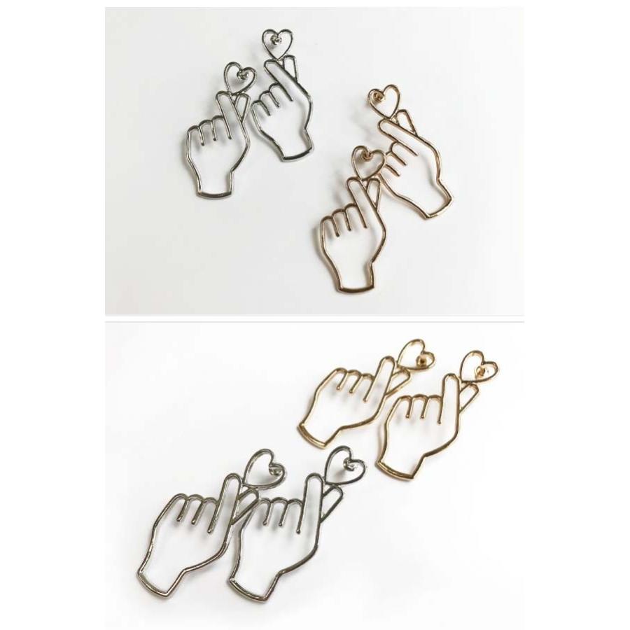 自撮りポーズ シルエット ピアス 自撮り ハートポーズ 指ハート ゴールド フレーム 韓国 原宿 今コレ ファンシーアクセのhumming F 通販 Yahoo ショッピング