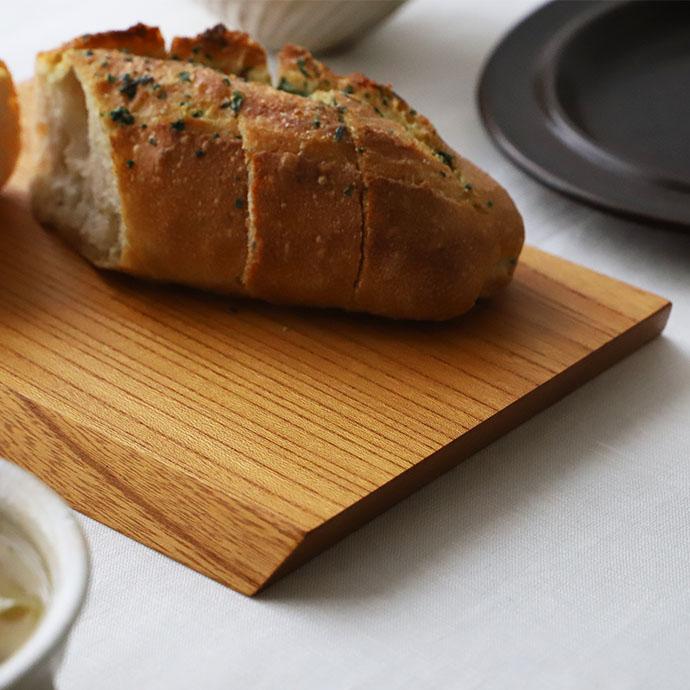 ハンドル付き カッティングボード 木製 オードブル トレー 取っ手 天然