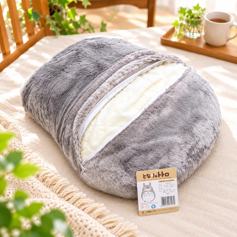 スタジオジブリ となりのトトロ クッション 抱きまくら 枕 （低反発