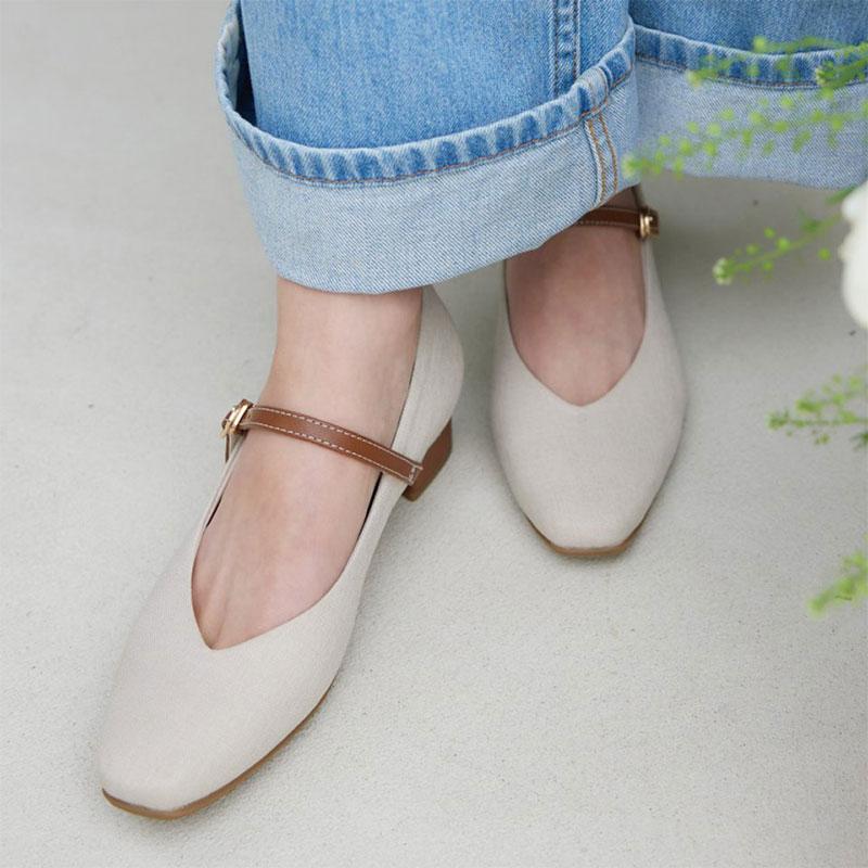 アシックス GIRO ベージュ パンプスストラップ付き アシックス