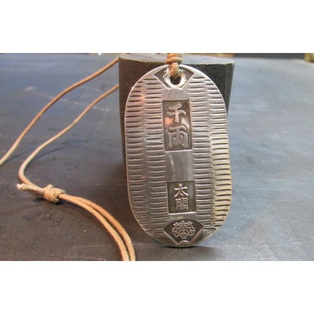 EXPO70記念純銀製造幣局刻印幸運小判ペンダント 50g フェルト製箱