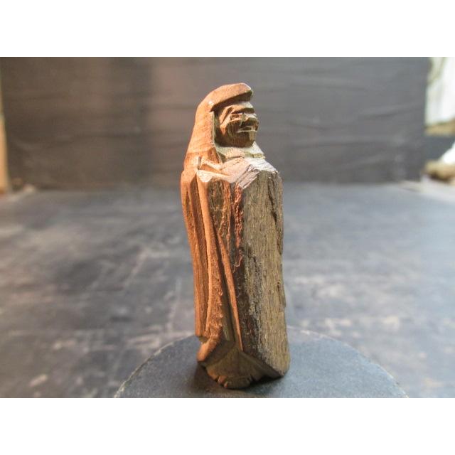 無銘 一刀彫 達磨尊 羅漢 小品 6cm高 木箱 木製 彫刻 木彫り