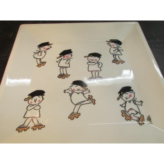 橘銘横山隆一フクちゃん絵プレート皿 漫画飾り皿 まんが 橘銘横山隆一フクちゃん絵プレート皿 漫画飾り皿 まんが