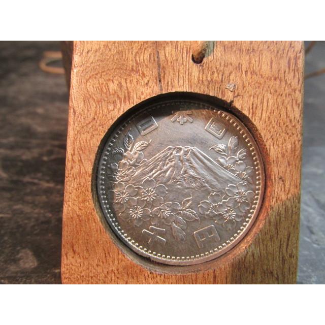 １９６４年東京オリンピック１０００円銀貨ペンダント　本物ペンダント　専用容器　紐　総玉杢　サペリ材　拭き漆 【外箱】