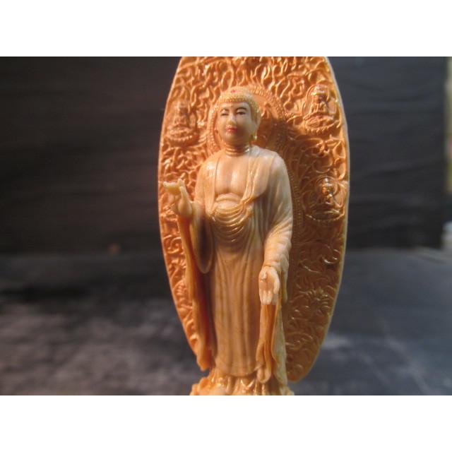 向吉悠睦の世界 観賞用仏像コレクション の一つ釈迦如来像 樹脂製 紙箱