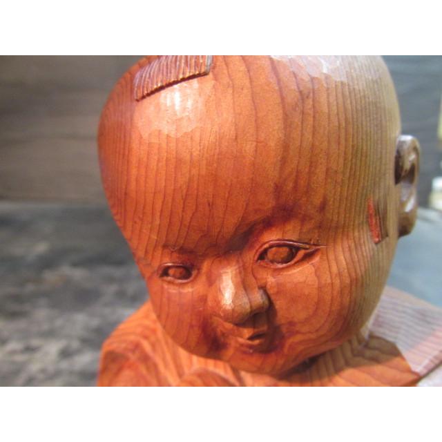 小坂礼之 一位材 木彫 腕組みする子供 オブジェ 木製 人形 木工芸 作家