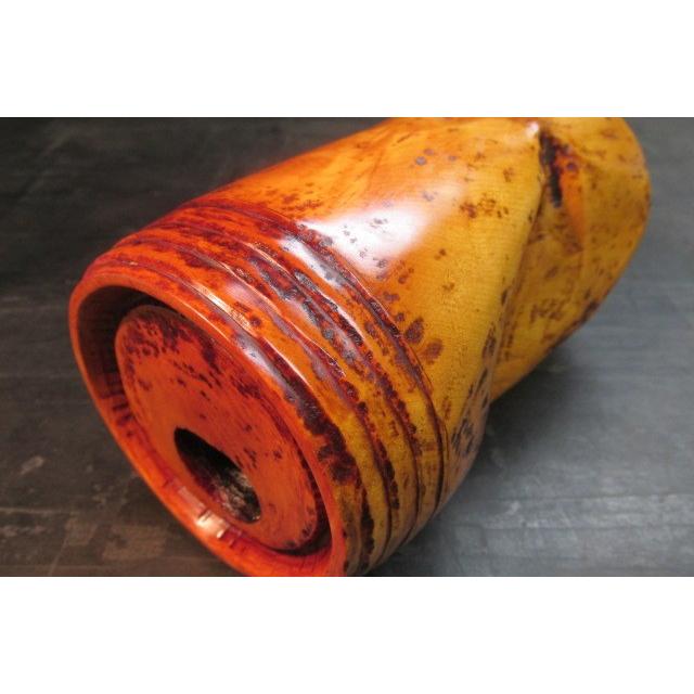 榧拭き漆ビール空き缶一輪ざし 木の花器 くりぬき 木の花瓶 木製