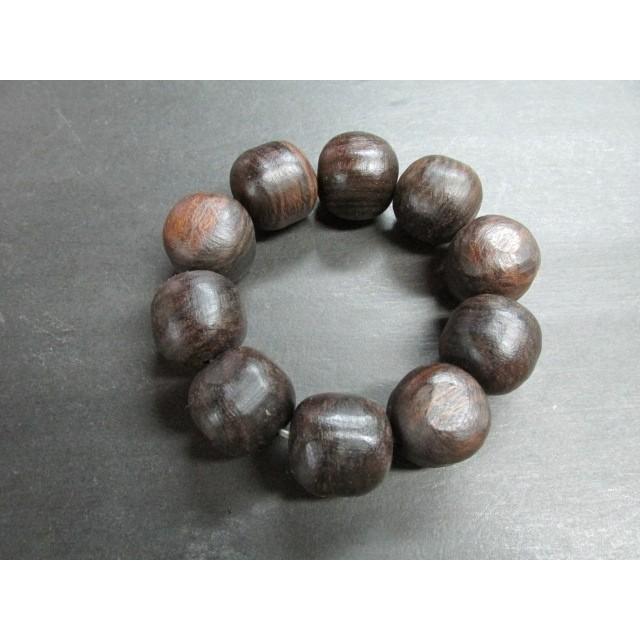 シャム柿ポリウレタン仕上げ大珠ブレスレット　木製ブレスレット　珠　丸　大きい　木製アクセサリー　銘木　ウッドバングル　ウッドブレスレット　作家　手作り★新作・2026年★人気★
