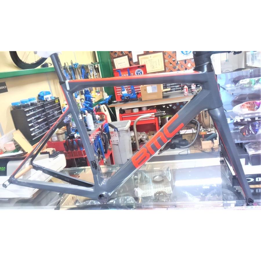 新品 Bmc Teammachine Slr01 Disc Mod フレームセット レースグレー 54 19年モデル処分特価 Hyaku Cycle 通販 Yahoo ショッピング