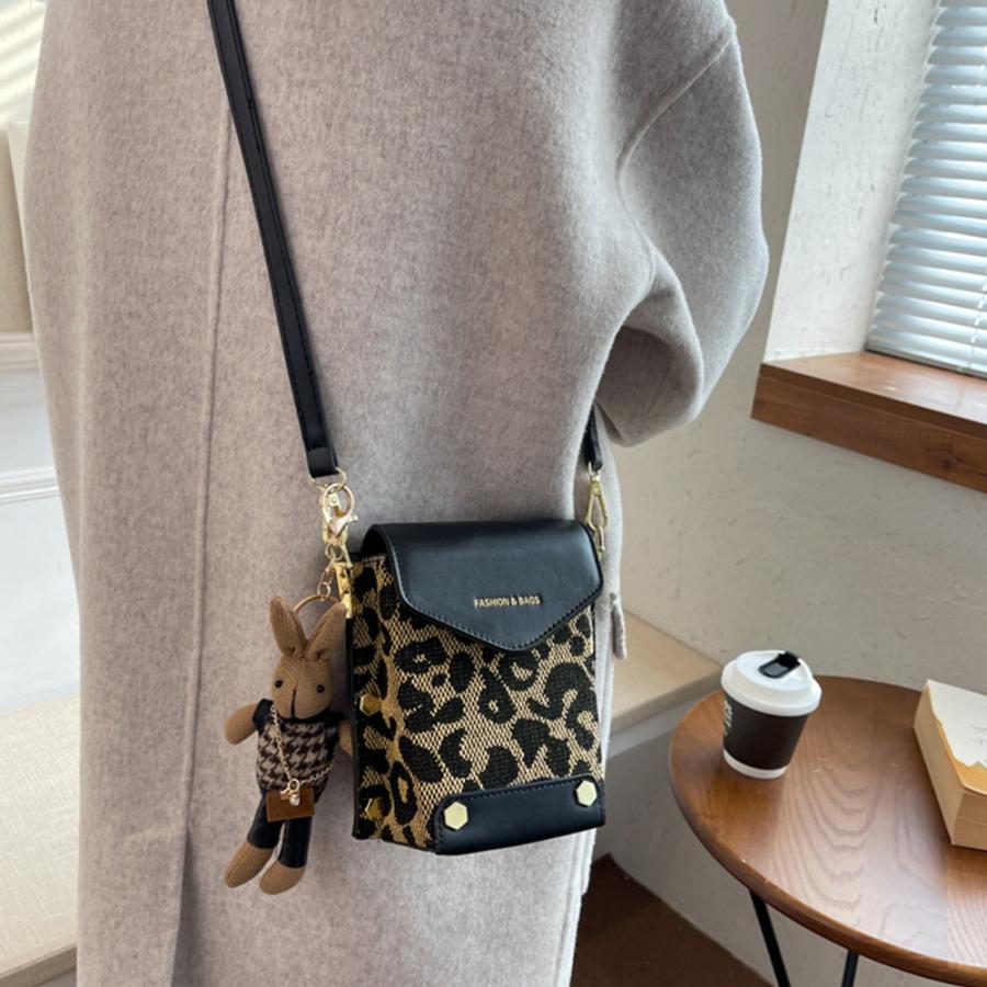 短納期早者勝ち うさぎ キーホルダー付き ポシェット ポーチ  